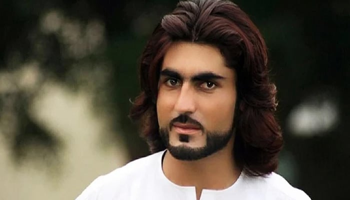 نقیب اللّٰہ قتل کیس، گواہ ایس ایس پی ڈاکٹر رضوان کو ہر صورت پیش کرنے کا حکم