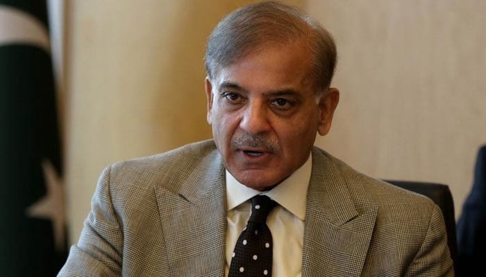 گلگت، 4 ارب بحالی فنڈ کا اعلان، قدرتی آفات سے نمٹنے کیلئے وفاق اور صوبائی حکومتوں کو ذمہ داری کا احساس کرنا ہوگا، وزیراعظم
