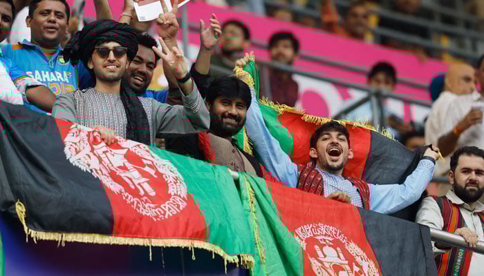 شارجہ سہ فریقی سیریز، پاک افغان شائقین کی نشستیں، داخلی راستے الگ