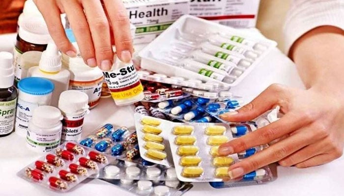 وفاقی حکومت کا جان بچانے والی ناپید ادویات درآمد کرنے کیلئے اجازت کا فیصلہ
