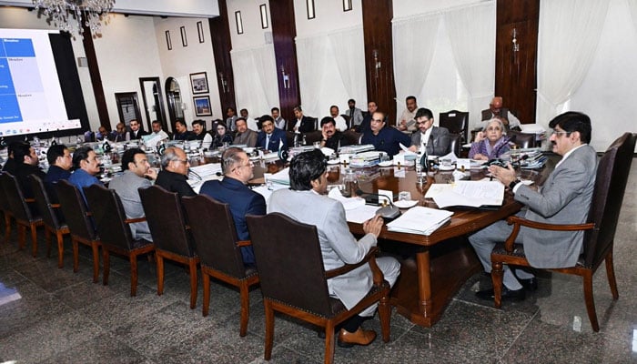سندھ، گاڑیوں کی رجسٹریشن CNIC پر، نمبر پلیٹ دوبارہ قابل استعمال، ایم ڈی کیٹ صرف IBA سکھر لے گا