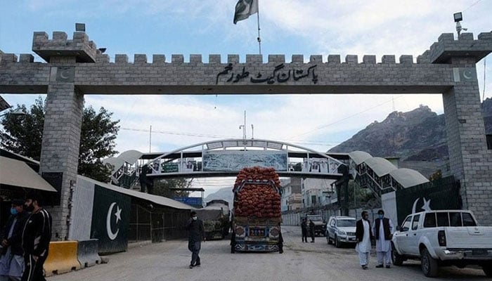 افغان ٹرانزٹ ٹریڈ کا حجم کم ہو کر ایک ارب تین کروڑ ڈالرز پر آگیا