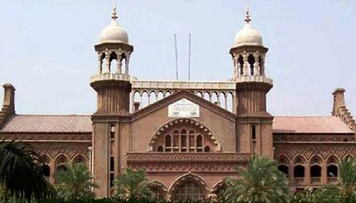ملزمہ کے سرینڈر کرنے تک عدالت سزا کیخلاف اپیل نہیں سنے گی، لاہور ہائیکورٹ