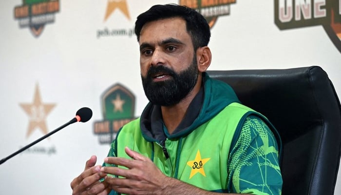 حفیظ پی سی بی سینٹرل کنٹریکٹ میں کسی کو اے کیٹیگری نہ ملنے پر حیران