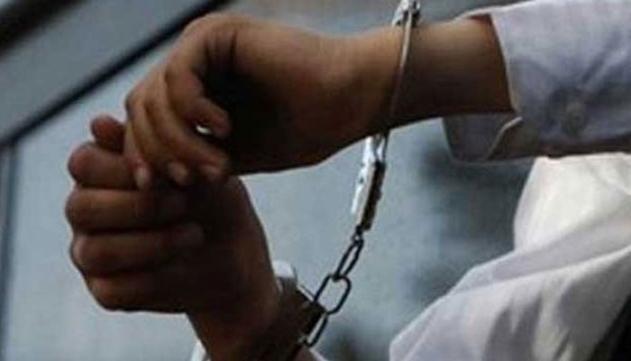 لیگل برانچ کا پراسیکیوٹنگ انسپکٹر بھی کالعدم تنظیم کا سہولت کار نکلا پروفیسر عثمان کی نشاندہی پر گرفتار