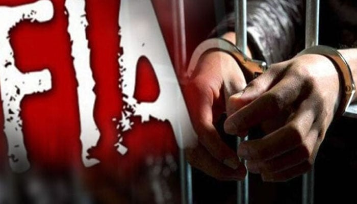 سمندری راستے سے شہریوں کو ایران بھجوانے والے 2 انسانی اسمگلرز گرفتار