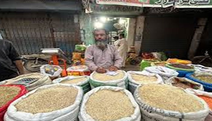 لیاقت آباد کے تاجروں کیساتھ توہین آمیز سلوک کیا جارہا ہے، تاجر رہنماء