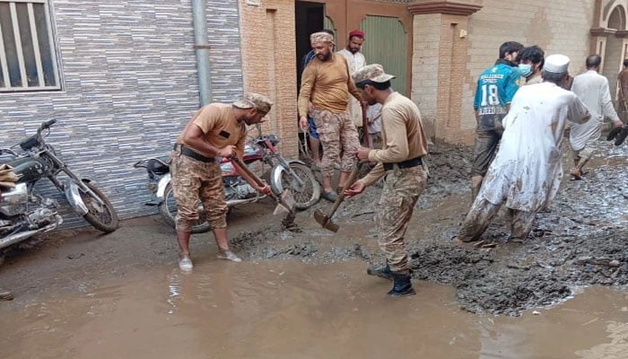 سیلاب، زلزلہ ہو یا بھارت سے جنگ، فوج ہمیشہ فرنٹ فٹ پر نظر آئی، گورنر پنجاب، میرخلیل الرحمٰن میموریل سوسائٹی کا سیمینار