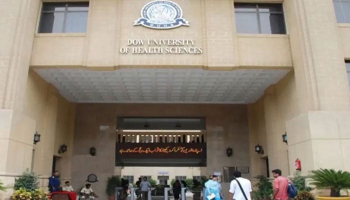 کووڈ الاؤنس نہ دینے پر ملازمین نے یونیورسٹی انتظامیہ کو توہین عدالت کا نوٹس بھجوا دیا