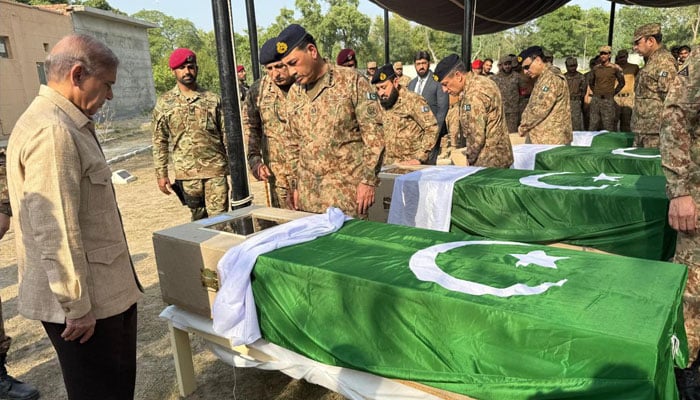 سیکورٹی فورسز کے خیبر پختونخوا  میں آپریشنز، 45 خوارج ہلاک، 19 جوان شہید