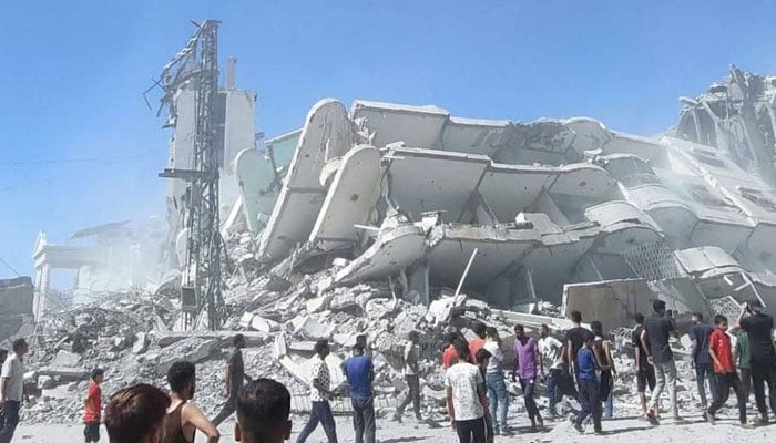 غزہ، یو این اسکولوں اور بلند عمارتوں پر اسرائیلی بمباری، 47  شہید، فلسطینیوں کو جنوب کی طرف نکلنے کا حکم