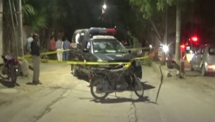 ڈیفنس میں پولیس اہلکار اغوا، ملزمان نیو سبزی منڈی کے قریب چھوڑ کر فرار