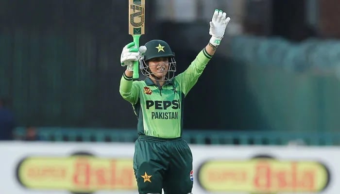 بیک ٹو بیک رنز کرنا اچھا لگا، پچ بیٹنگ کیلئے بہت اچھی ہے، سدرہ امین