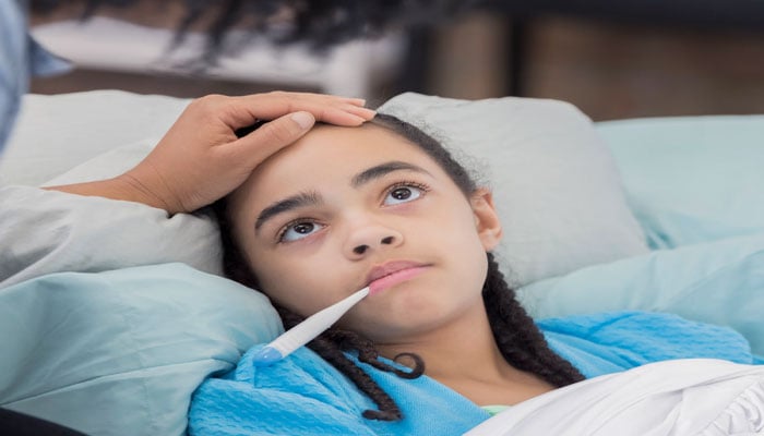 کراچی میں مختلف اقسام کے بخار میں مبتلا مریضوں کی تعداد میں اضافہ
