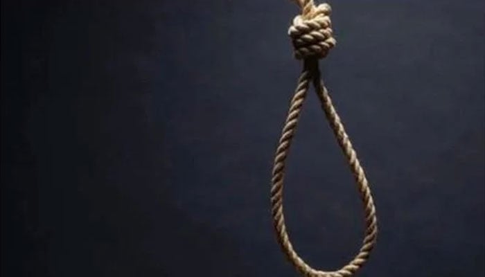 قائد آباد، گھر کے واش روم سے لڑکی کی پھندا لگی لاش ملی، واقعہ خودکشی نہیں، پولیس