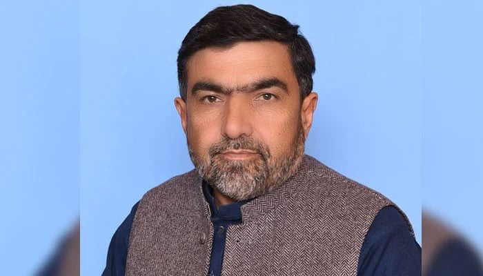 9 مئی کیسز میں سزا، عبداللطیف چترالی نے عدالت میں سرنڈر کردیا