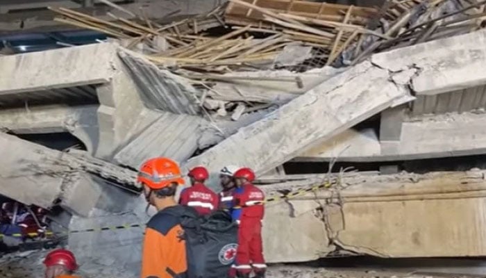انڈونیشیا میں مدرسے کی عمارت گرنے سے جاں بحق بچوں کی تعداد 63 ہوگئی