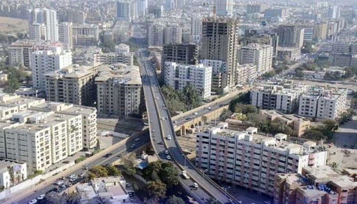 کراچی میں موسم کی کروٹ، رات و صبح خنکی کا احساس بڑھنے لگا