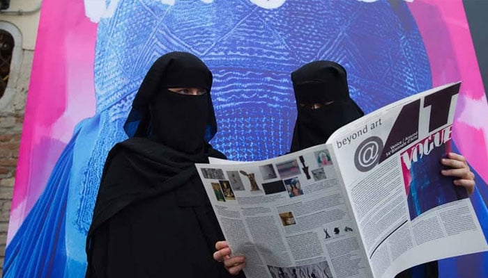 اٹلی میں برقع اور نقاب پر پابندی کا قانون؛ خلاف ورزی پر جرمانہ ہوگا