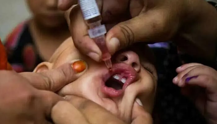 سندھ میں 13 سے 19 اکتوبر تک ایک کروڑ 6 لاکھ بچوں کو پولیو کے قطرے پلائے جائیں گے