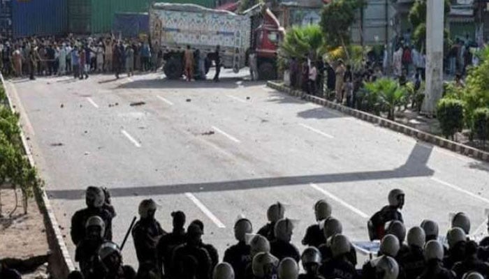اسلام آباد مارچ، اہم حکومتی شخصیات اور مذہبی جماعت میں مذاکرات، مثبت پیشرفت