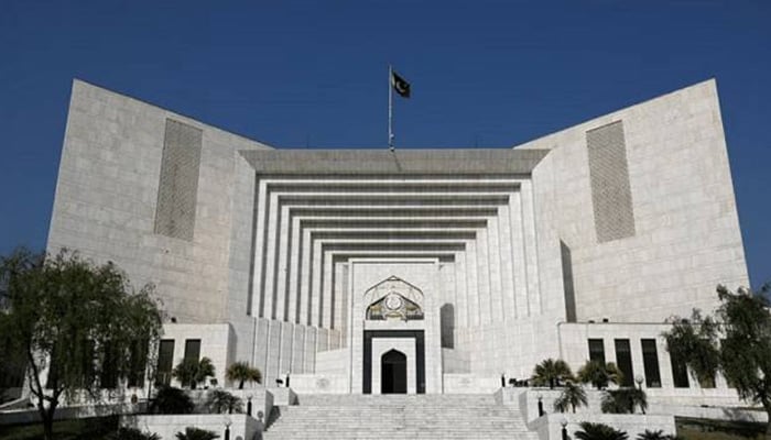 سپر ٹیکس نفاذ کیس؛ آج تک معاملہ واضح کیوں نہیں ہوسکا؟ سپریم کورٹ