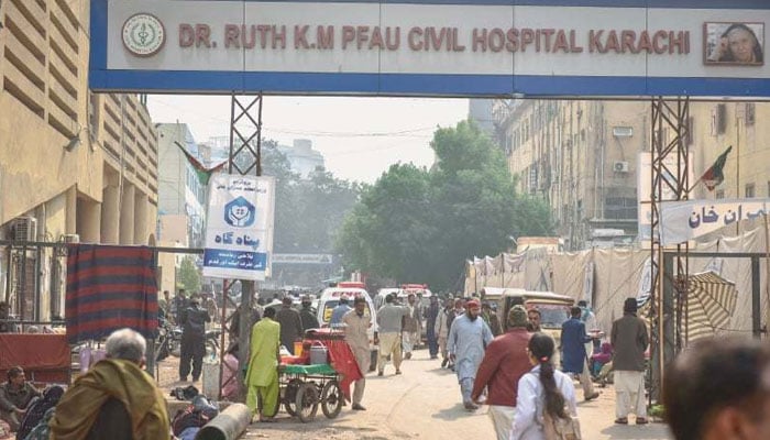 سول اسپتال کراچی میں پانچ نئی آکسیجن لائنوں کی تنصیب کا کام مکمل