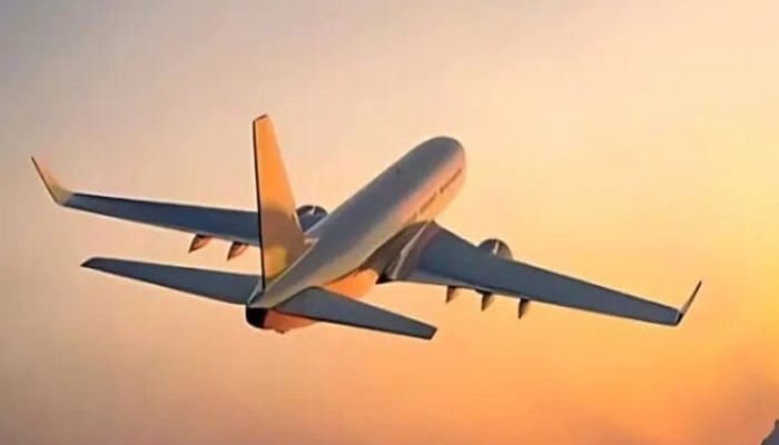 پاکستان نے بھارت کیلئے فضائی حدود کی بندش میں مزید ایک ماہ کی توسیع کردی