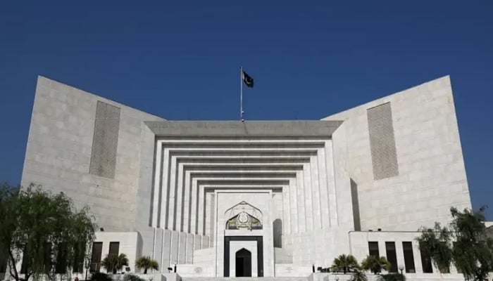 یہاں تو لوگ انکم ٹیکس نہیں دیتے سپر ٹیکس کیسے دیں گے؟ سپریم کورٹ