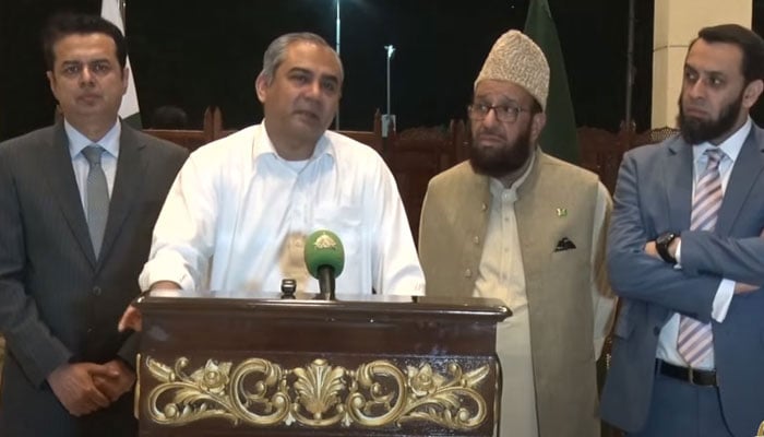 TLP نے دہشت گردوں کی رہائی کی شرط رکھی، وفاقی وزراء