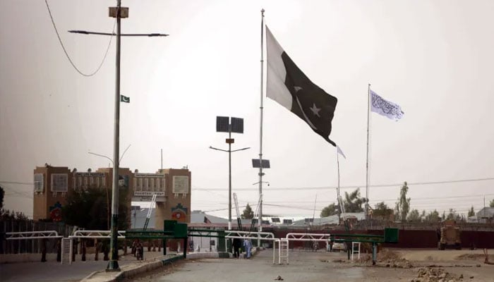 پاک افغان جنگ بندی میں توسیع، قطر میں مذاکرات کا نتیجہ نکلنے تک جاری رہے گی، دونوں ممالک کے وفود آج دوحا پہنچیں گے