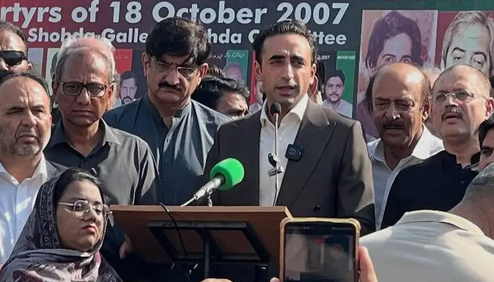 وفاق کراچی میں جو بھی ترقیاتی کام کرے اٹھارویں ترمیم کے مطابق کرے، بلاول