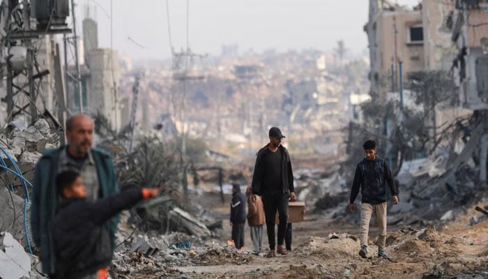 غزہ پر اسرائیلی حملے جاری، 57 فلسطینی شہید، قیدیوں کی لاشوں پر تنازع، ٹرمپ کی حماس کو ختم کرنے کی دھمکی