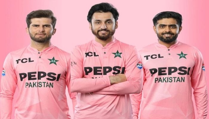 پہلے ٹی 20  کیلئے پاکستان ٹیم کی خصوصی پنک کٹ متعارف