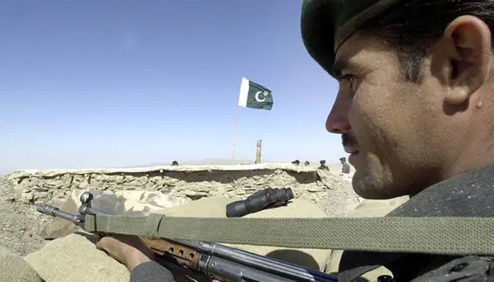 سوراب، گدر چیک پوسٹ پر مسلح افراد کا حملہ، اسلحہ چھین کر تین لیویز اہلکاروں کو اغوا کرلیا