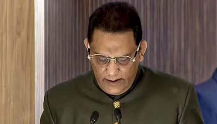 بھارتی کر کٹ ٹیم کے سابق کپتان اور کانگریس رہنما محمد اظہر الدین—تصویر بشکریہ غیر ملکی میڈیا