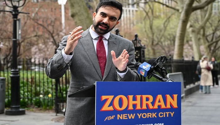 نیویارک میئر کی ڈرامائی دوڑ کیلئے ووٹنگ کل ہوگی، ظہران ممدانی کو حریف پر سبقت حاصل، ٹرمپ انہیں کمیونسٹ قرار دے چکے