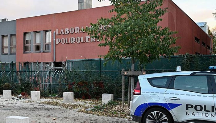 لیون کے قریب سونے کی ریفائننگ لیب پر مسلح افراد کا حملہ