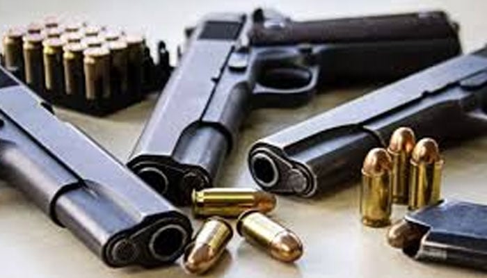 مبینہ پولیس مقابلے، 3 زخمی سمیت 4 ملزمان گرفتار، اسلحہ برآمد