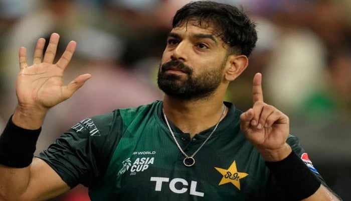 ایشیا کپ گرماگرمی: حارث رؤف معطل، سوریا کو جرمانے پر اکتفا