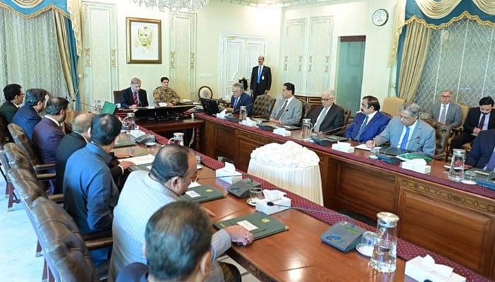 وفاقی کابینہ کا اجلاس آج طلب، وزیراعظم باکو سے ویڈیو لنک ذریعے صدارت کرینگے