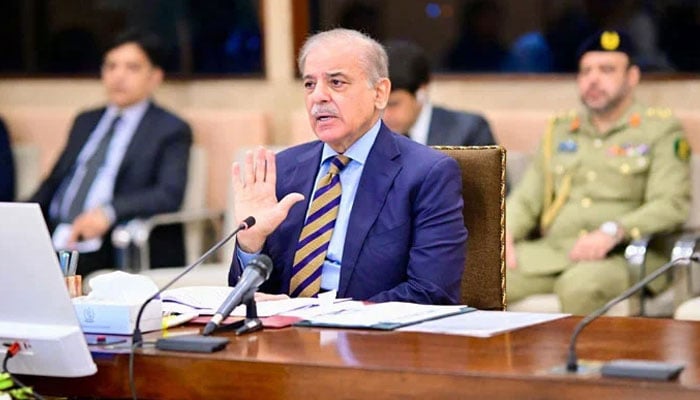 وزیر اعظم شہباز شریف ستائیسویں آئینی ترمیم منظور کرانے کیلئے متحرک