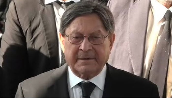 وفاقی آئینی عدالت میں تمام صوبوں کی یکساں نمائندگی ہوگی، فاروق ایچ نائیک