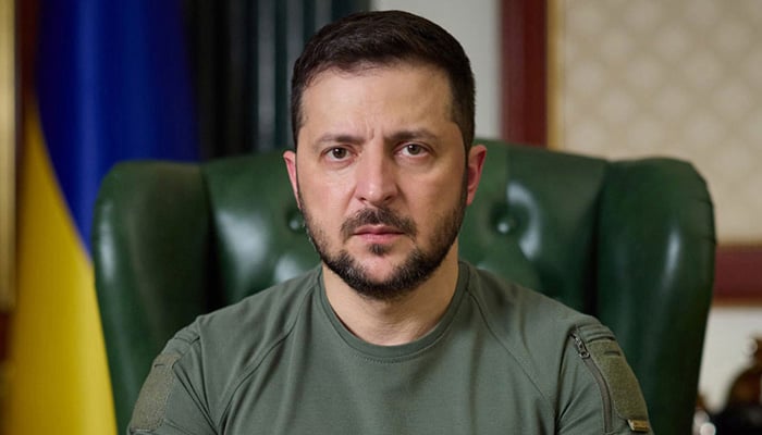 کرپشن اسکینڈل اور عدالتی جھگڑے زیلنسکی کیلئے بڑا امتحان