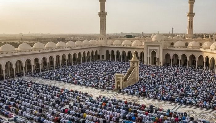 حرمین سمیت تمام مساجد اور اسکولوں میں نماز استسقا ادا کی گئی