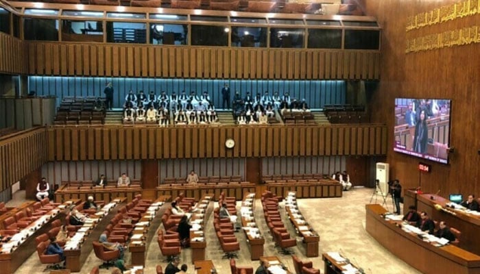 سینیٹ میں قومی اسمبلی سے ترمیم شدہ 27 ویں آئینی ترمیمی بل دو تہائی اکثریت سے منظور