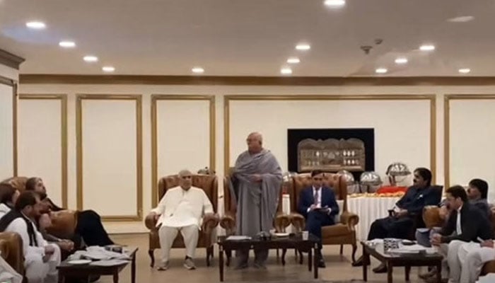 27 ویں آئینی ترمیم جمہوریت اور عدلیہ کیخلاف سازش، پی ٹی آئی نے مسترد کر دیا