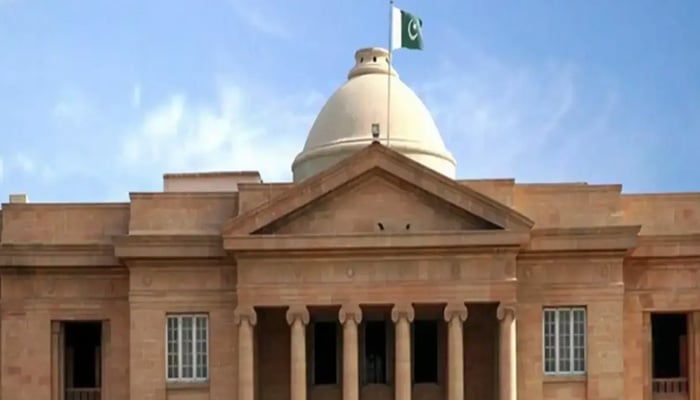 جسٹس کے کے آغا کی آئینی عدالت منتقلی، سندھ ہائیکورٹ میں ججز کی کمی