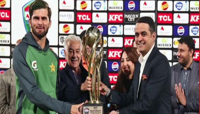 تیسرا ون ڈے بھی پاکستان کے نام، سری لنکا کو شکست، سیریز میں وائٹ واش