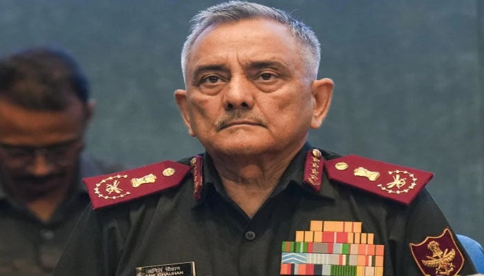 وقت پر اسلحہ کیوں نہیں ملتا، بھارتی چیف آف ڈیفنس اسٹاف نے شکایتوں کے انبار لگا دیئے